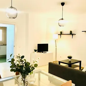 Apartamento Agua Iv & Seasonal Pool By Ele, Málaga